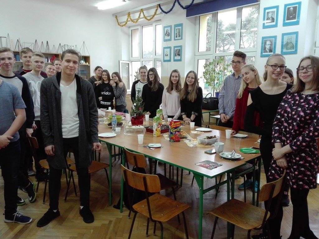 25587226_909573645858664_6218267519685295933_o