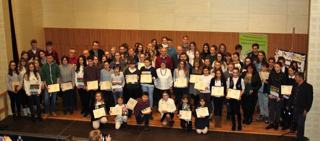 28516700_945837395565622_1483789472791852985_o